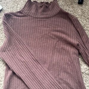 Long sleeve turtle neck crop top